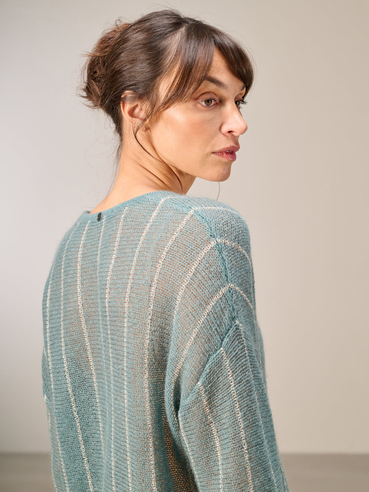 Knitted sweater with wool
